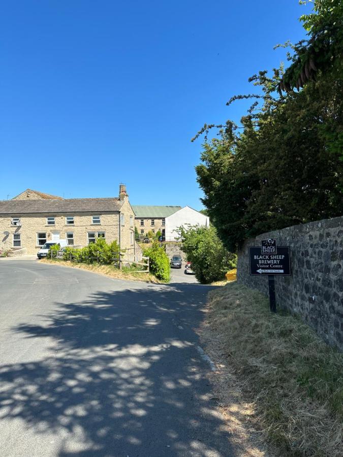 The Lodge Masham Exterior foto